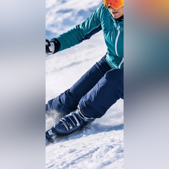 Lange Shoes - Lange Venus 6 Women’s Alpine Ski Boots – Comfortable Performance Fit